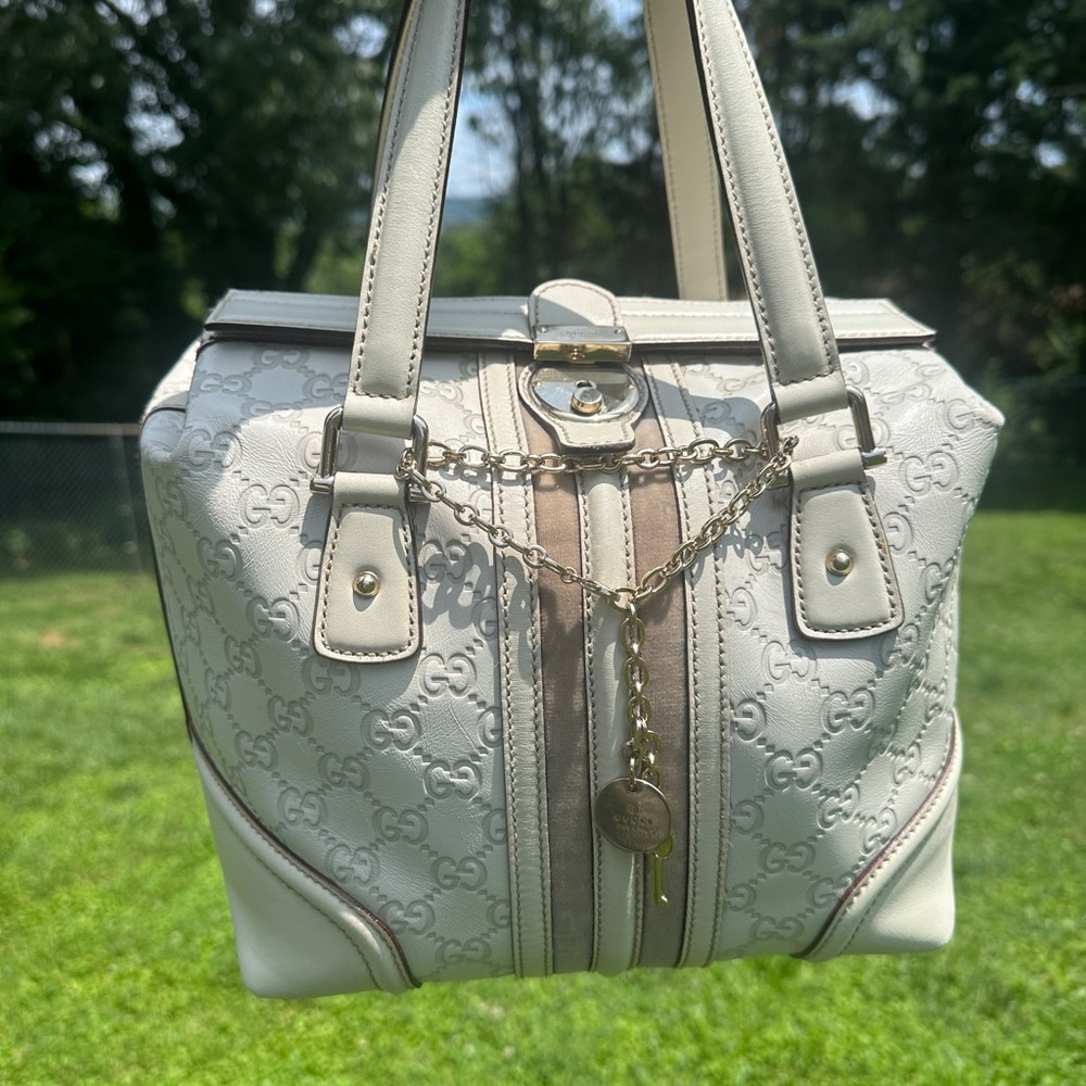 Gucci Leather Treasure Bag White and Beige w/ Key, charm, dusty & COA - Picture 3 of 17